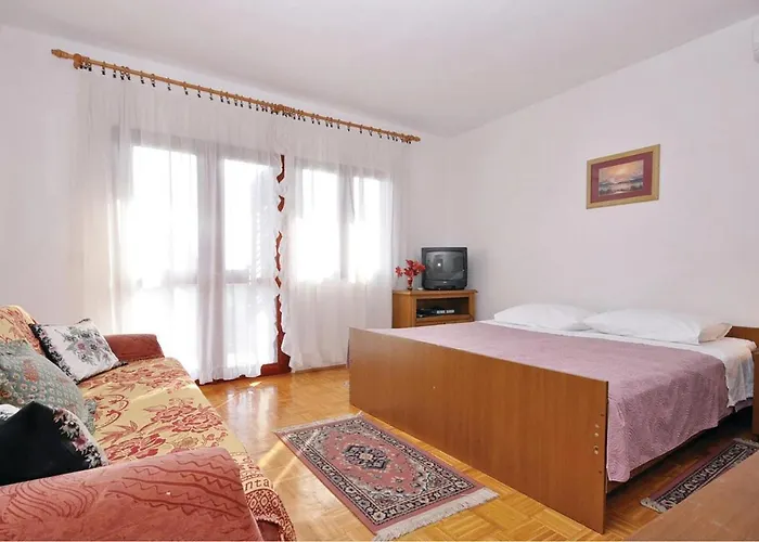 Lejlighed Pet Friendly In With Kitchen Zadar